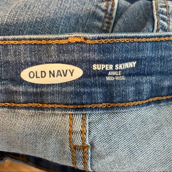 Old Navy super skinny jeans women’s size 12 - Picture 3 of 3